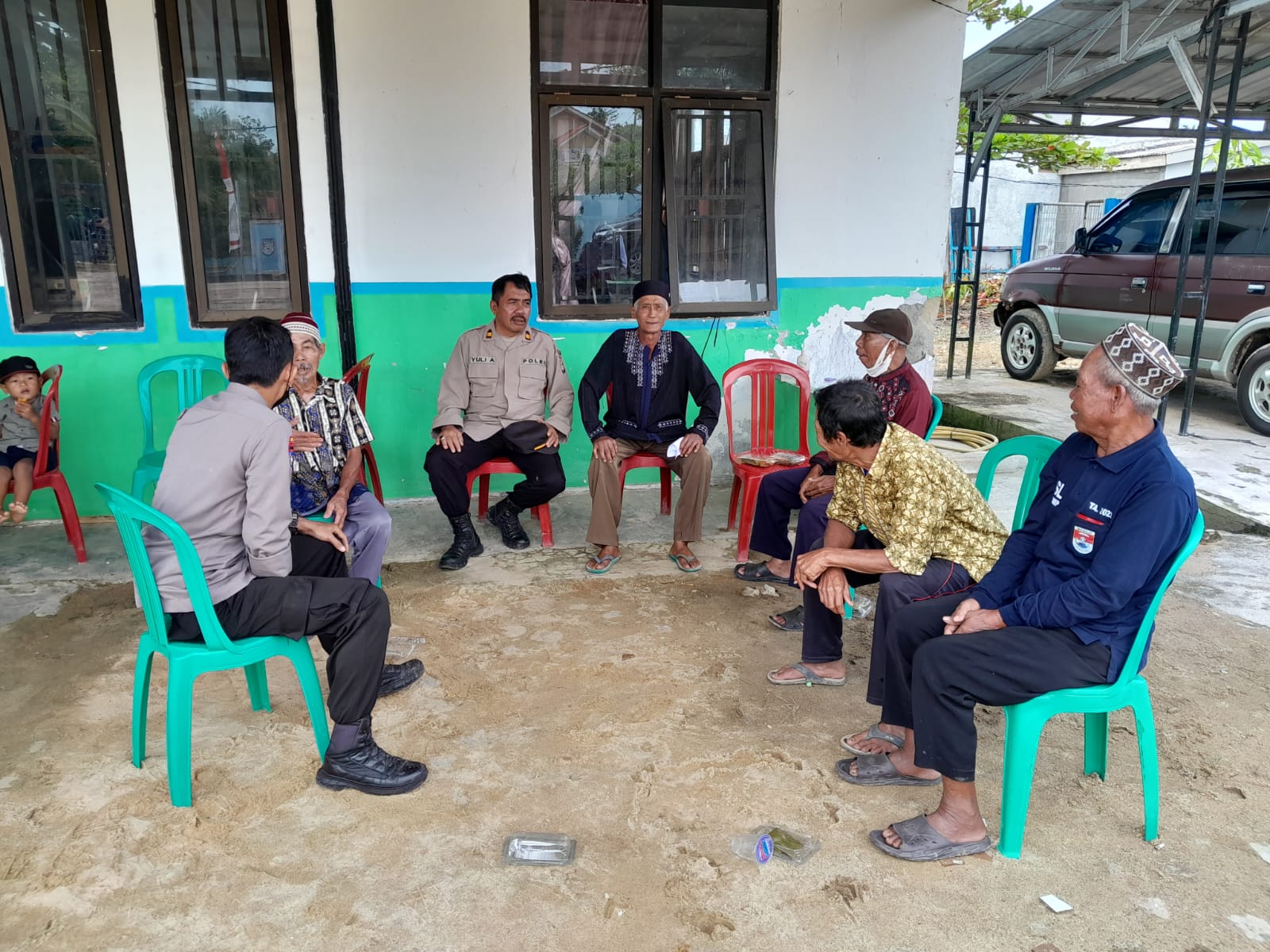 Kapolsubsektor Rawajitu Utara lakukan giat juma’t curhat di Desa Sidang Way Puji Kec. Rawa Jitu Utara Kab. mesuji-Lampung (10/03/2023).